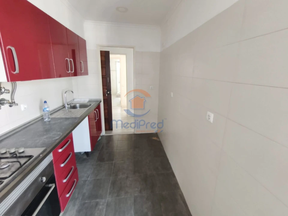 Apartamento T3 para Venda em Santo António dos Cavaleiros e Frielas Foto 6