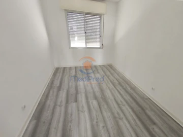 Apartamento T3 para Venda em Santo António dos Cavaleiros e Frielas