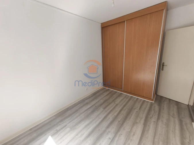 Apartamento T3 para Venda em Santo António dos Cavaleiros e Frielas Foto 7