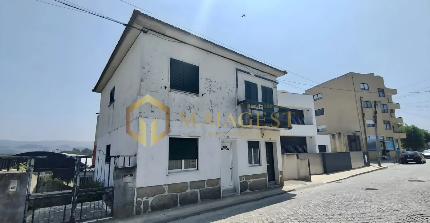 Moradia T2 para Venda em Fânzeres e São Pedro da Cova Foto 1