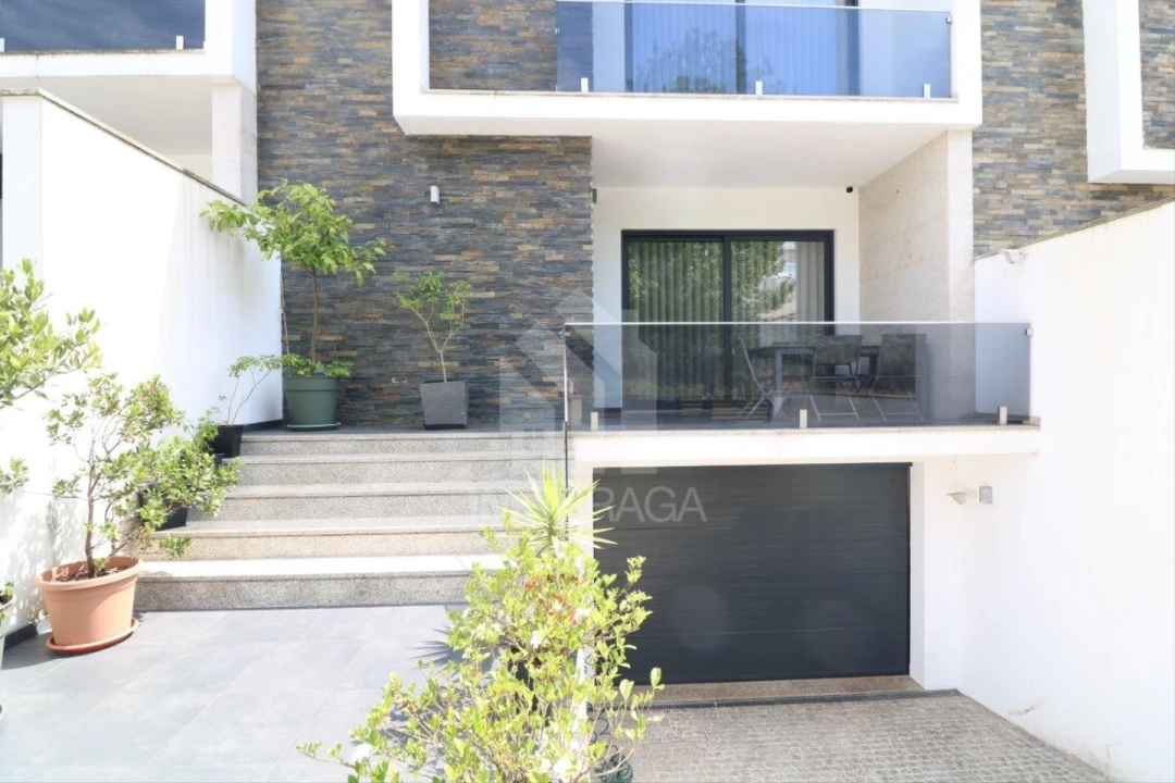 Moradia T3 para Venda em Gualtar Foto 12