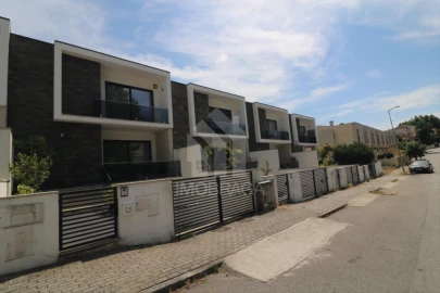 Moradia T3 para Venda em Gualtar