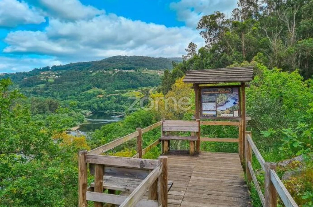 Moradia T4 para Venda em Paredes de Coura e Resende Foto 15