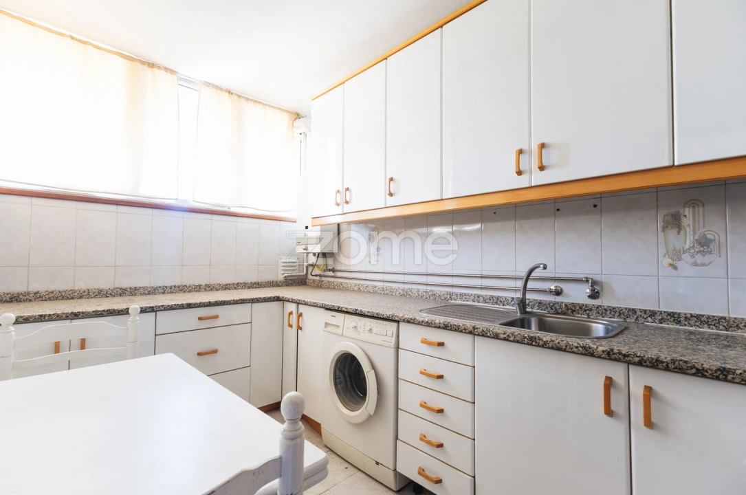 Apartamento T2 para Venda em Antas e Abade de Vermoim Foto 6