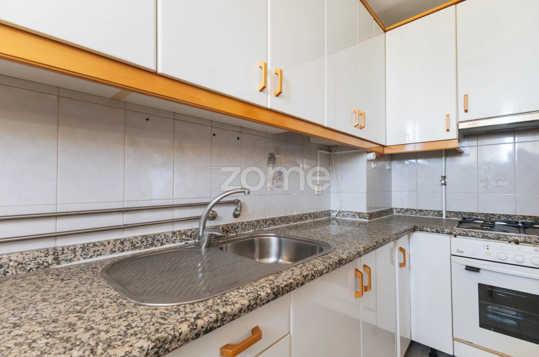 Apartamento T2 para Venda em Antas e Abade de Vermoim Foto 7