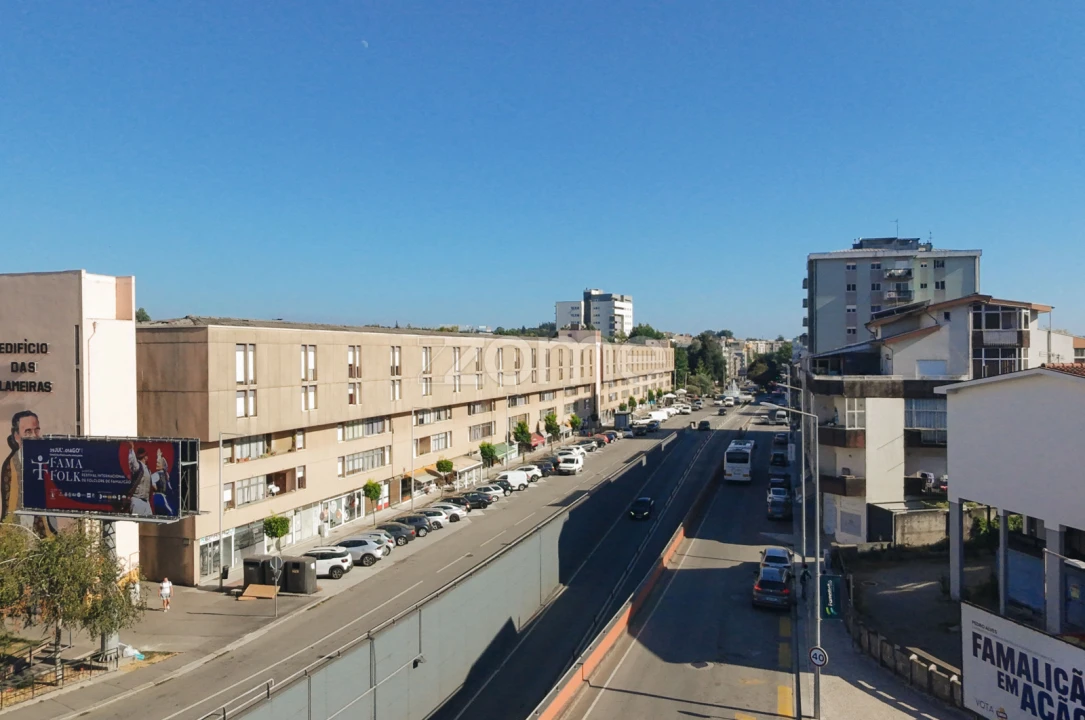 Apartamento T2 para Venda em Antas e Abade de Vermoim Foto 2