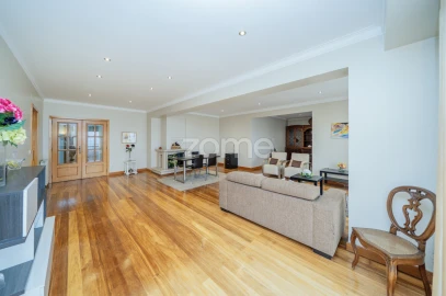 Apartamento T3 para Venda em São Vitor (Braga)