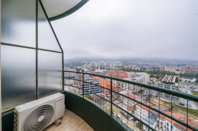 Apartamento T3 para Venda em São Vitor (Braga)