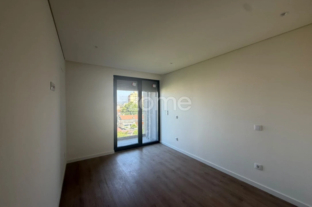 Apartamento T2 para Venda em Aguas Santas Foto 12