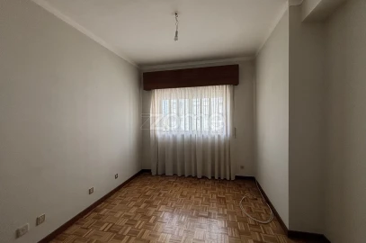 Apartamento T2 para Arrendamento em Cedofeita, Santo Ildefonso, Sé, Miragaia, São Nicolau e Vitória