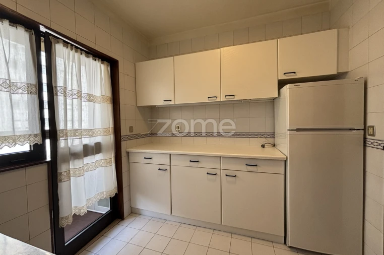 Apartamento T2 para Arrendamento em Cedofeita, Santo Ildefonso, Sé, Miragaia, São Nicolau e Vitória Foto 5