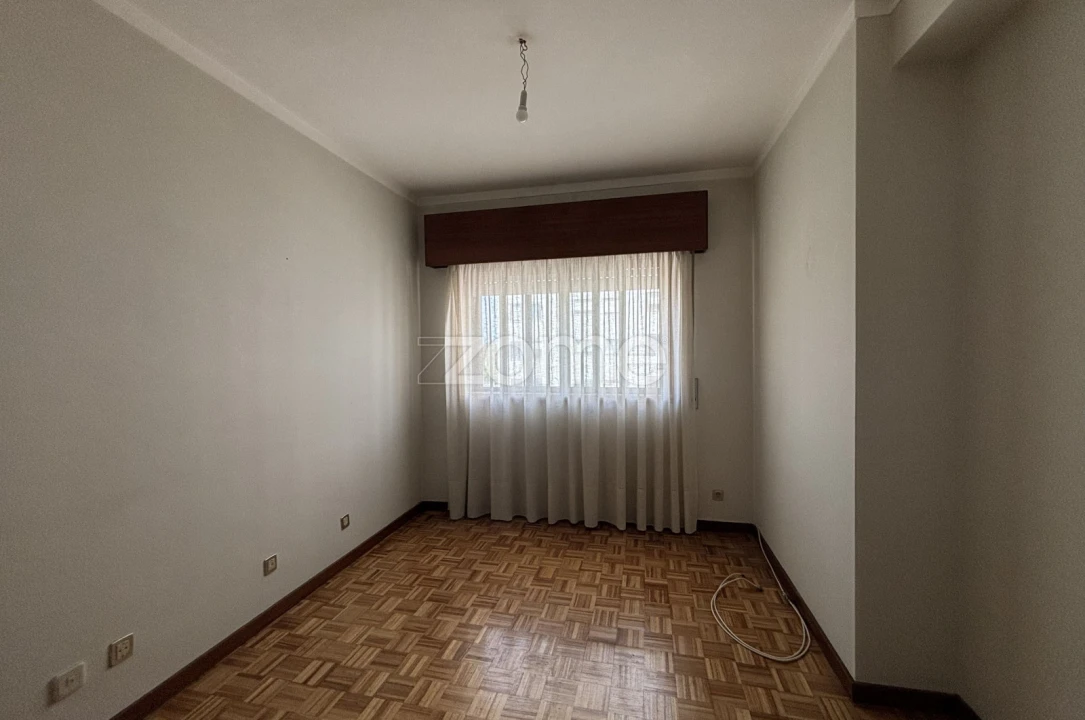 Apartamento T2 para Arrendamento em Cedofeita, Santo Ildefonso, Sé, Miragaia, São Nicolau e Vitória Foto 8