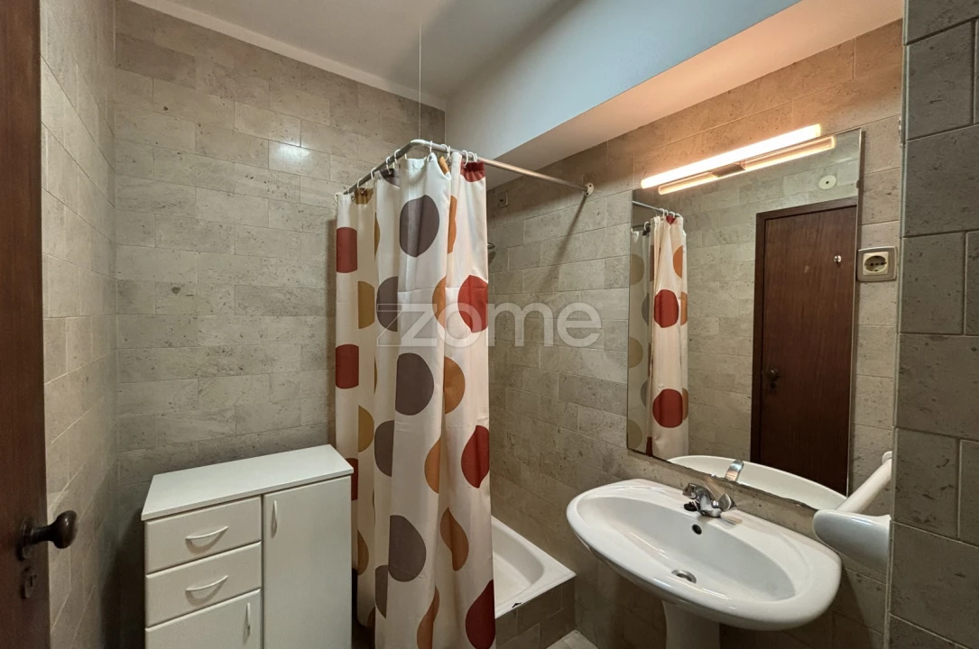 Apartamento T2 para Arrendamento em Cedofeita, Santo Ildefonso, Sé, Miragaia, São Nicolau e Vitória Foto 9