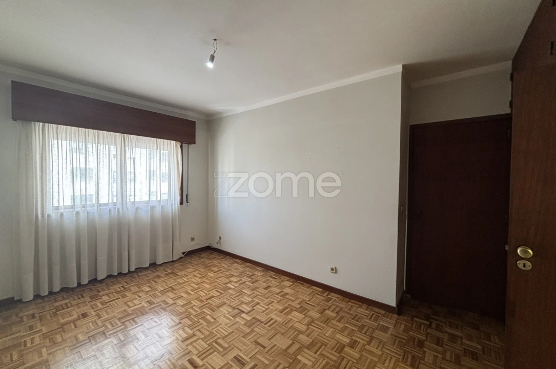 Apartamento T2 para Arrendamento em Cedofeita, Santo Ildefonso, Sé, Miragaia, São Nicolau e Vitória Foto 14