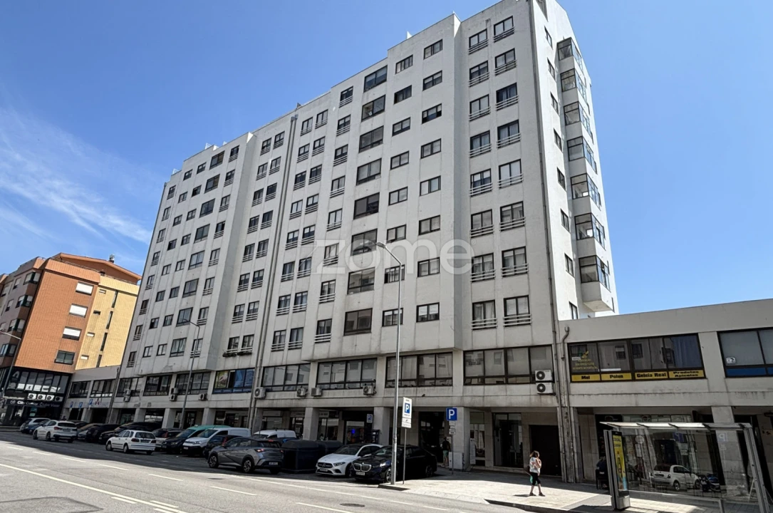 Apartamento T2 para Arrendamento em Cedofeita, Santo Ildefonso, Sé, Miragaia, São Nicolau e Vitória Foto 21