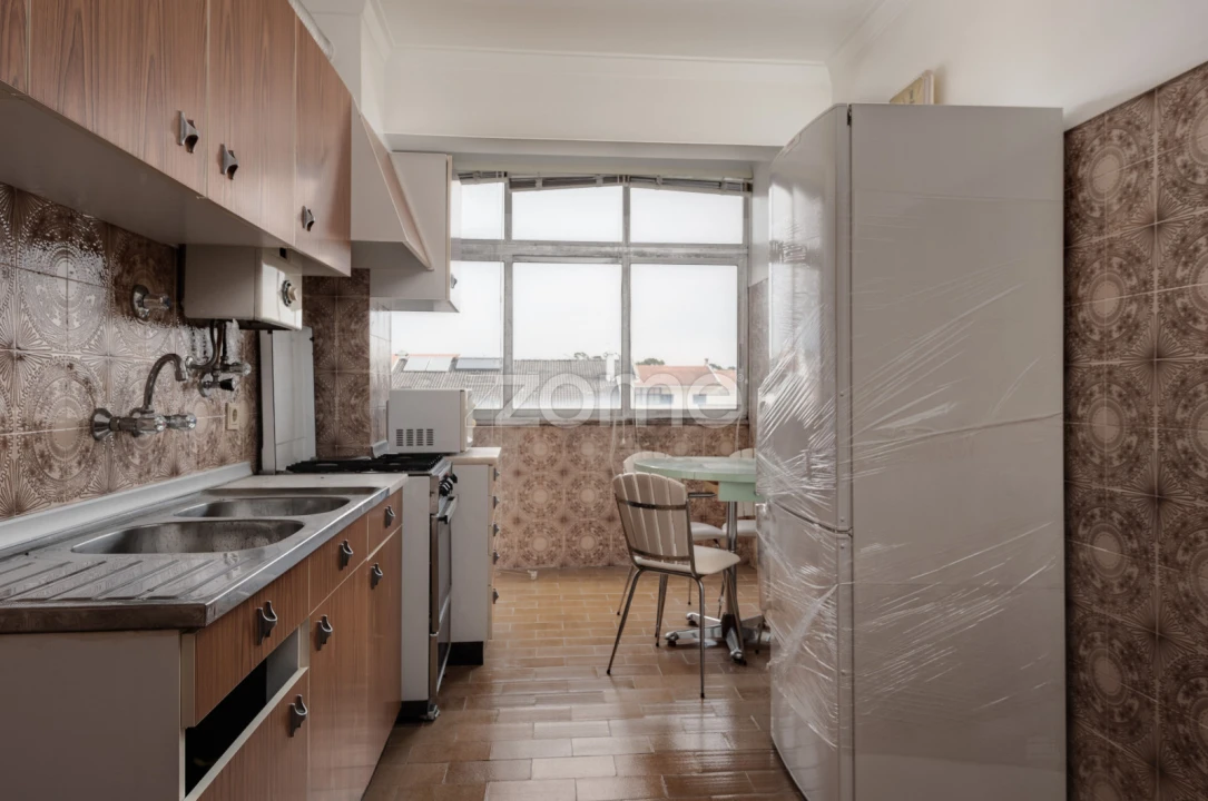 Apartamento T3 para Arrendamento em Charneca de Caparica e Sobreda Foto 1