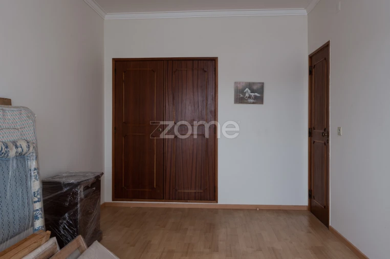 Apartamento T3 para Arrendamento em Charneca de Caparica e Sobreda Foto 8