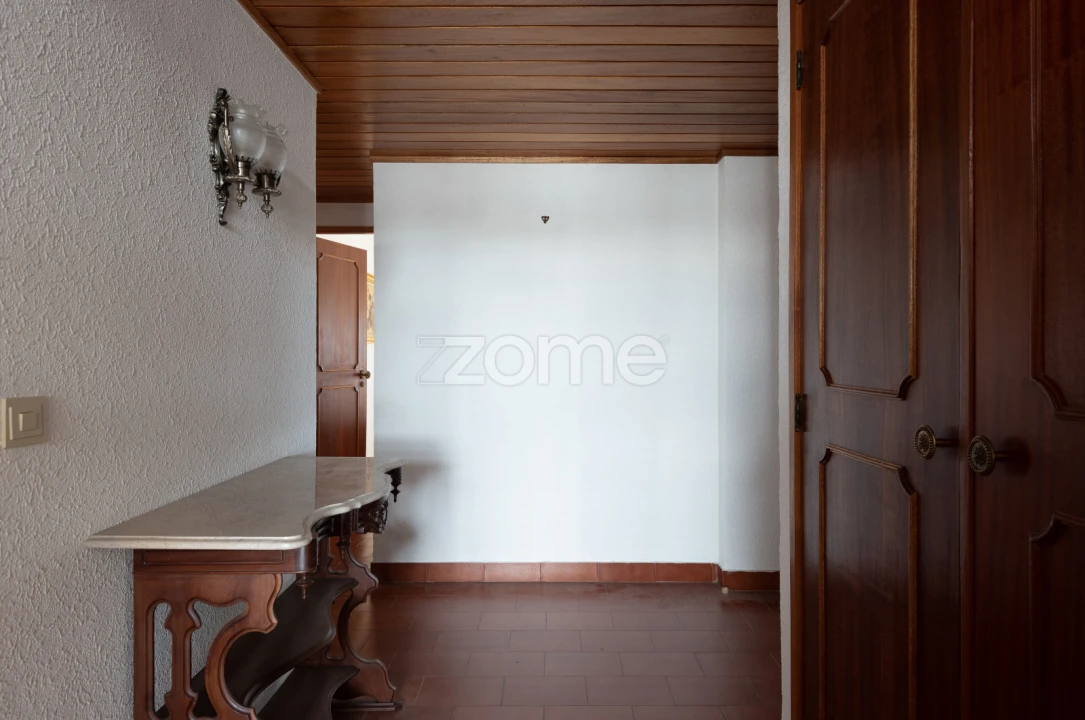 Apartamento T3 para Arrendamento em Charneca de Caparica e Sobreda Foto 4