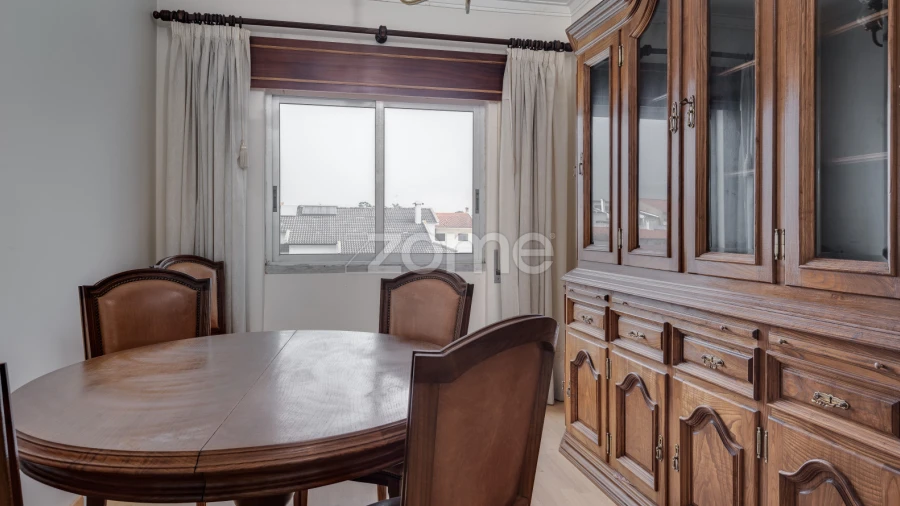 Apartamento T3 para Arrendamento em Charneca de Caparica e Sobreda