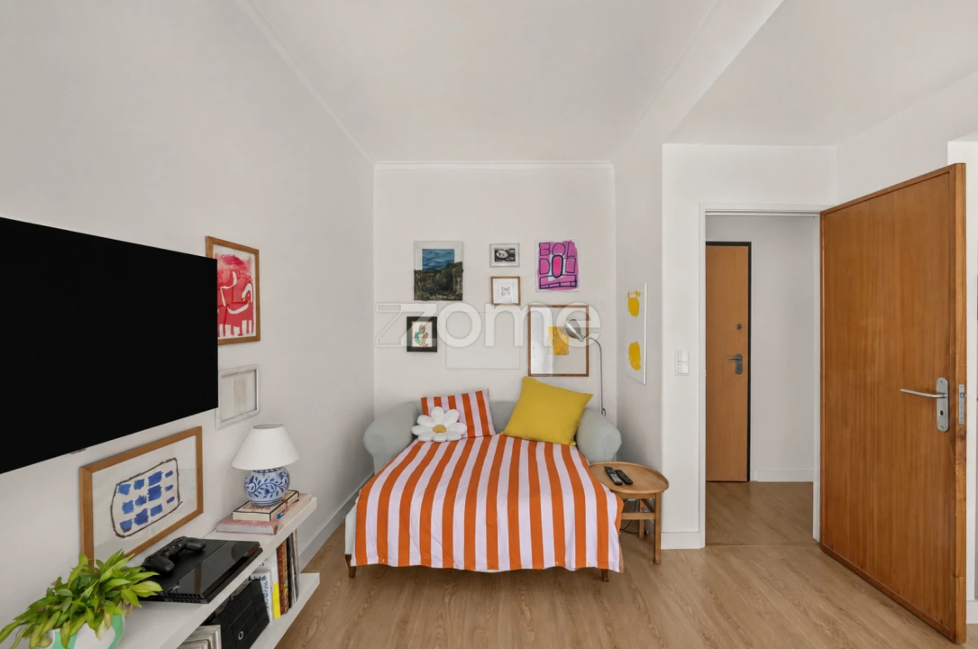 Apartamento T1 para Venda em Massamá e Monte Abraão Foto 11