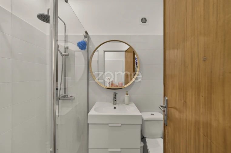 Apartamento T1 para Venda em Massamá e Monte Abraão Foto 13