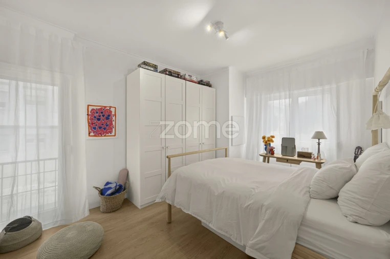 Apartamento T1 para Venda em Massamá e Monte Abraão Foto 14