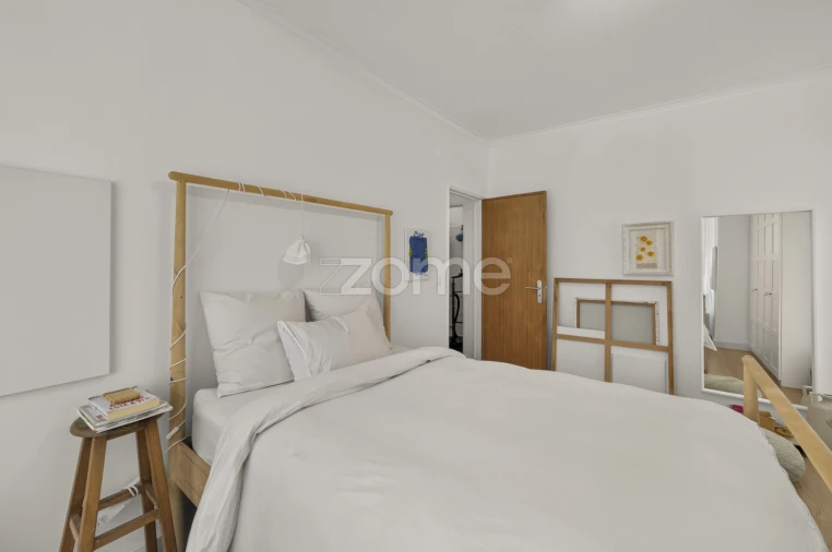 Apartamento T1 para Venda em Massamá e Monte Abraão Foto 16