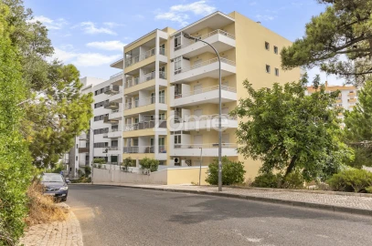 Apartamento T2 para Arrendamento em Alcabideche