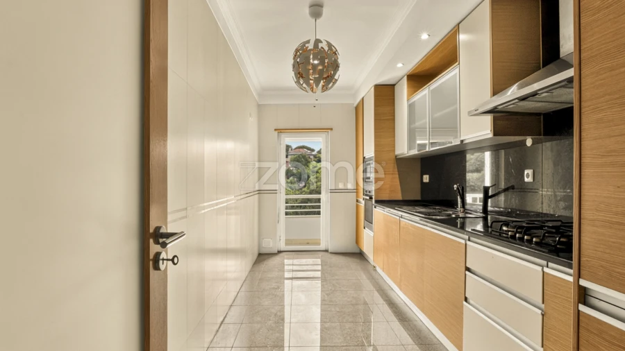 Apartamento T2 para Arrendamento em Alcabideche