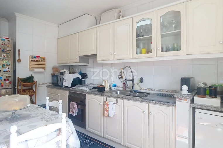 Apartamento T2 para Venda em Sangalhos Foto 3