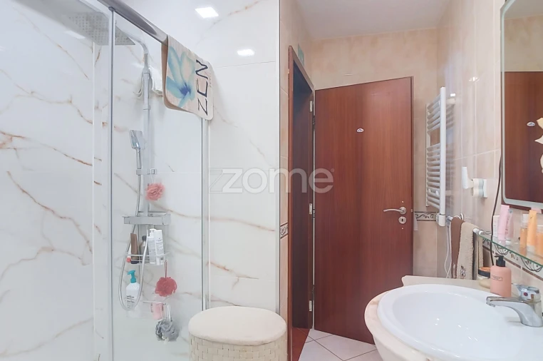 Apartamento T2 para Venda em Sangalhos Foto 14