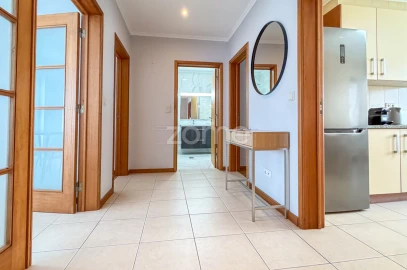 Apartamento T2 para Arrendamento em Ponta Delgada (São Pedro)