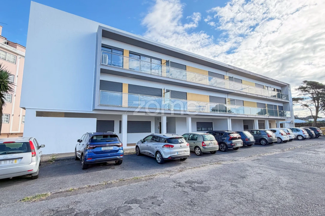 Apartamento T2 para Arrendamento em Ponta Delgada (São Pedro) Foto 22