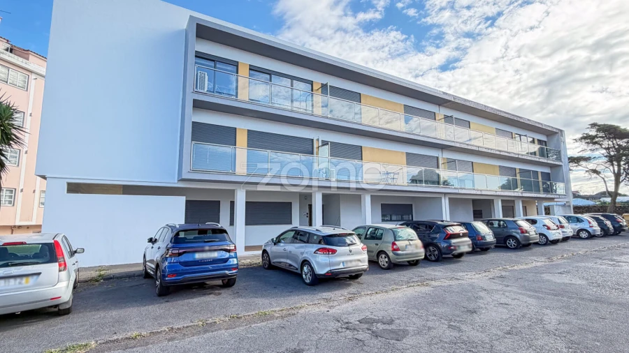 Apartamento T2 para Arrendamento em Ponta Delgada (São Pedro)