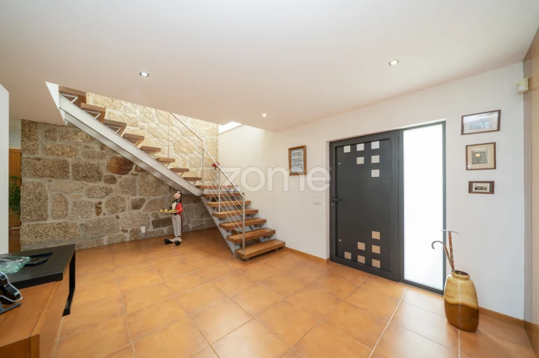 Moradia T6 para Venda em Espinho Foto 6