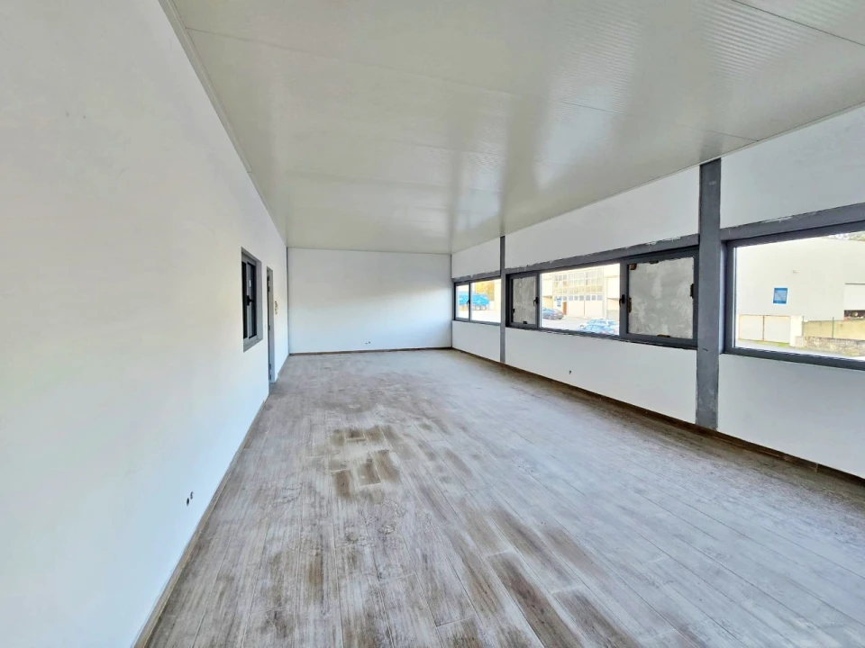 Armazém para Arrendamento em Muro Foto 4
