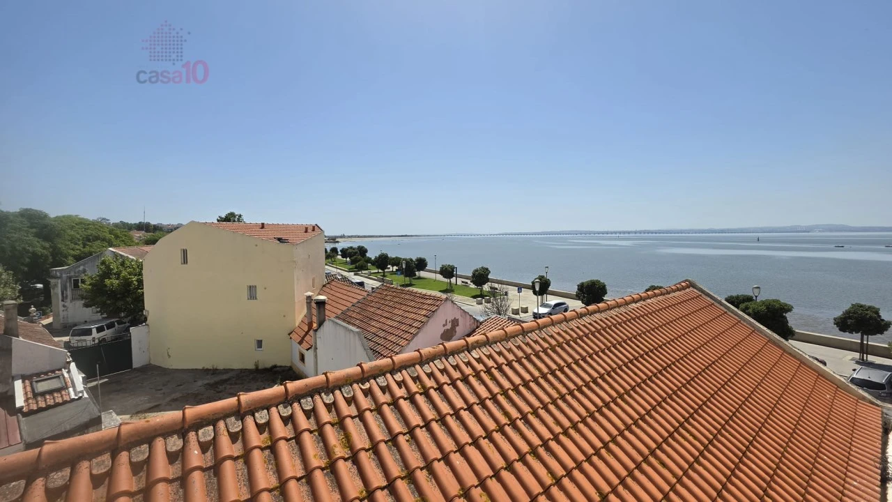 Apartamento T2 para Venda em Alcochete Foto 16