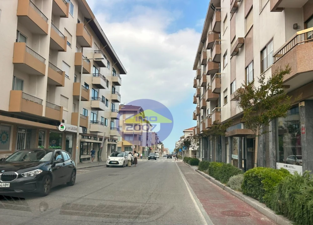 Apartamento T3 para Venda em Espinho Foto 17
