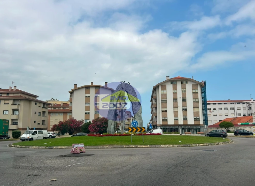 Apartamento T3 para Venda em Anta e Guetim Foto 10
