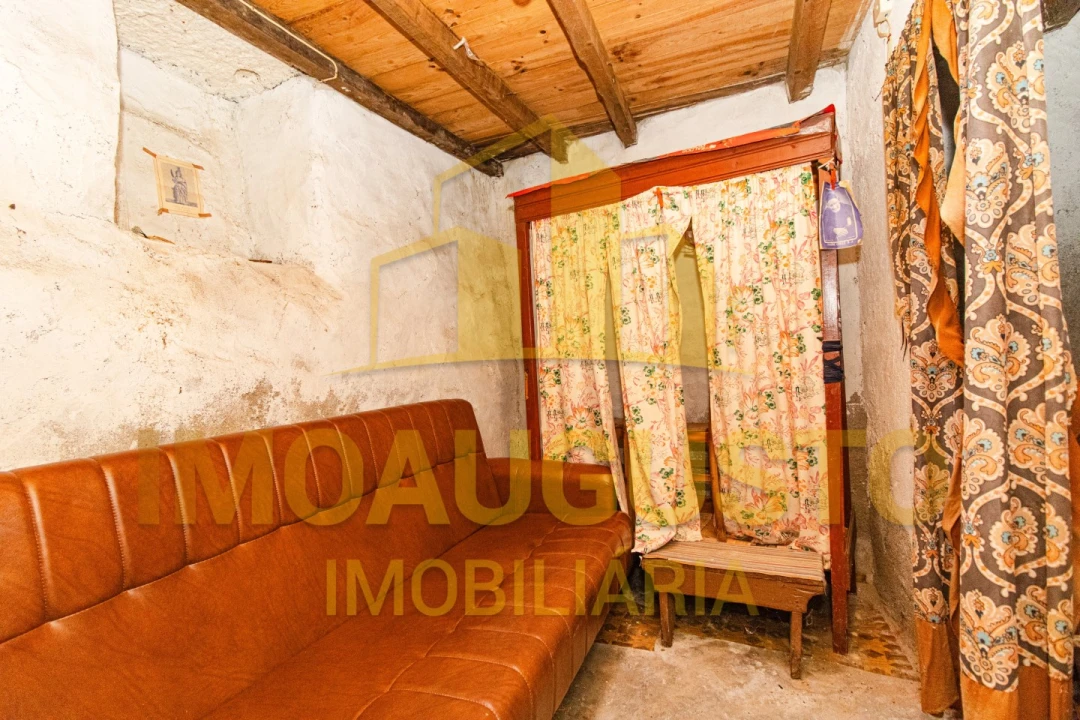 Moradia T2 para Venda em Vila Cortes do Mondego Foto 7