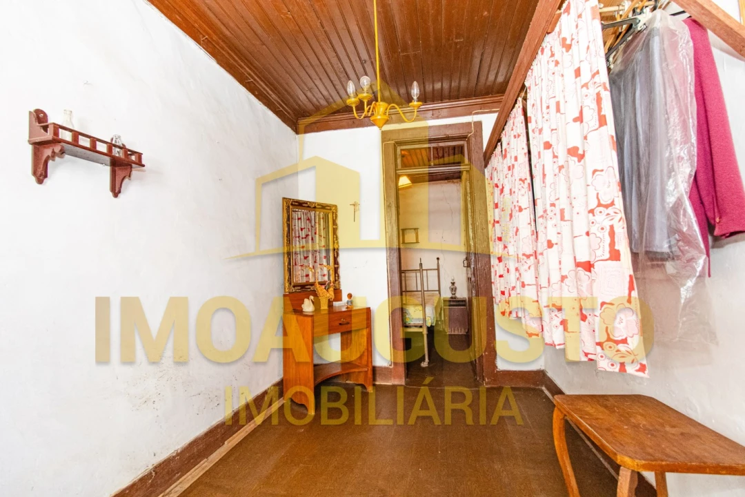 Moradia T2 para Venda em Vila Cortes do Mondego Foto 9
