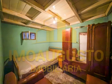Moradia T2 para Venda em Vila Cortes do Mondego