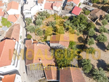Moradia T2 para Venda em Vila Cortes do Mondego