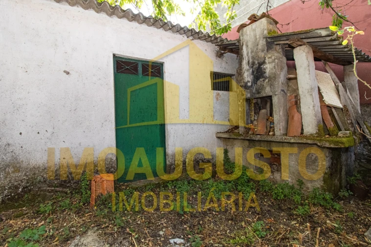 Moradia T2 para Venda em Vila Cortes do Mondego Foto 13