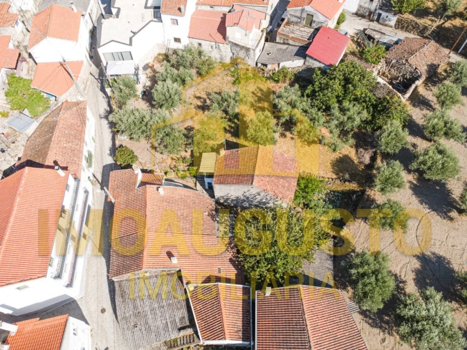 Moradia T2 para Venda em Vila Cortes do Mondego Foto 17