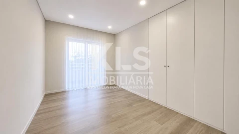 Apartamento T3 para Venda em Tavarede