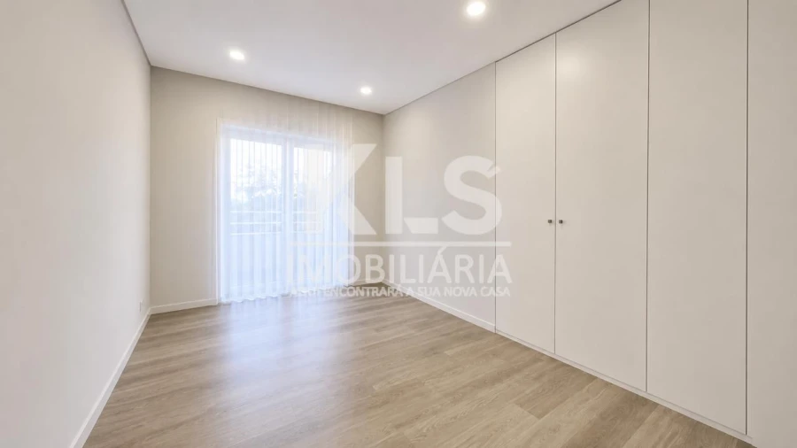 Apartamento T3 para Venda em Tavarede Foto 10