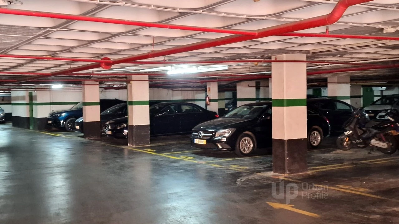 Garagem para Venda em Avenidas Novas Foto 5