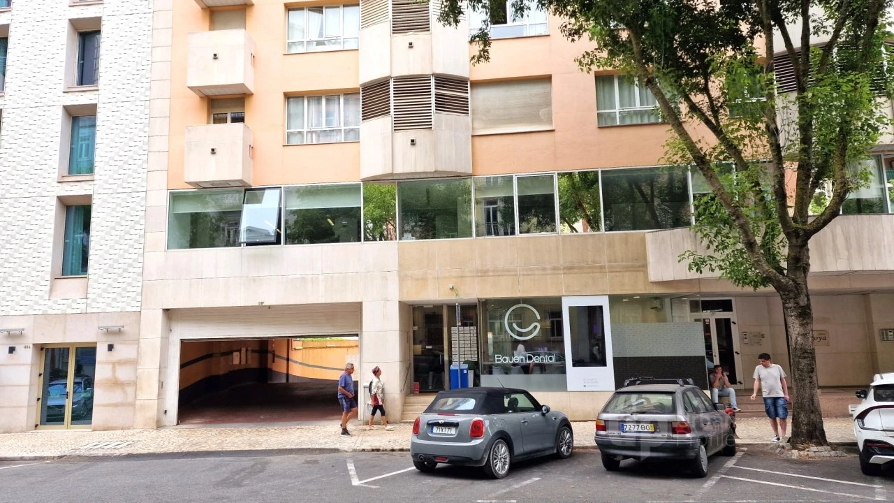 Garagem para Venda em Avenidas Novas Foto 8