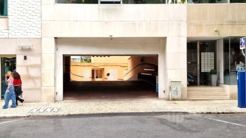 Garagem para Venda em Avenidas Novas